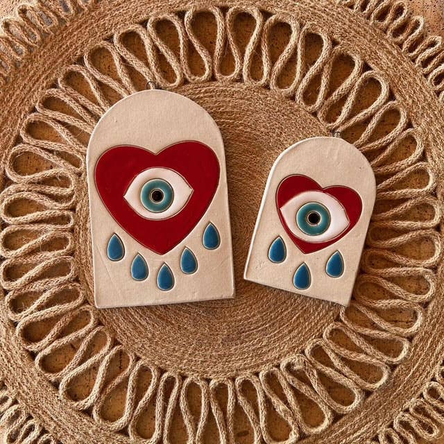 Eye Heart Ceramic Wall Hanger